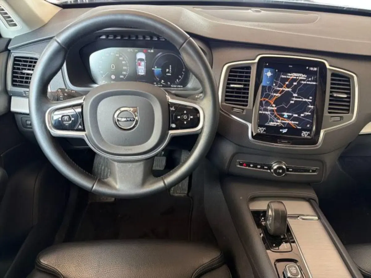 Volvo XC90 usata a Bologna (10)