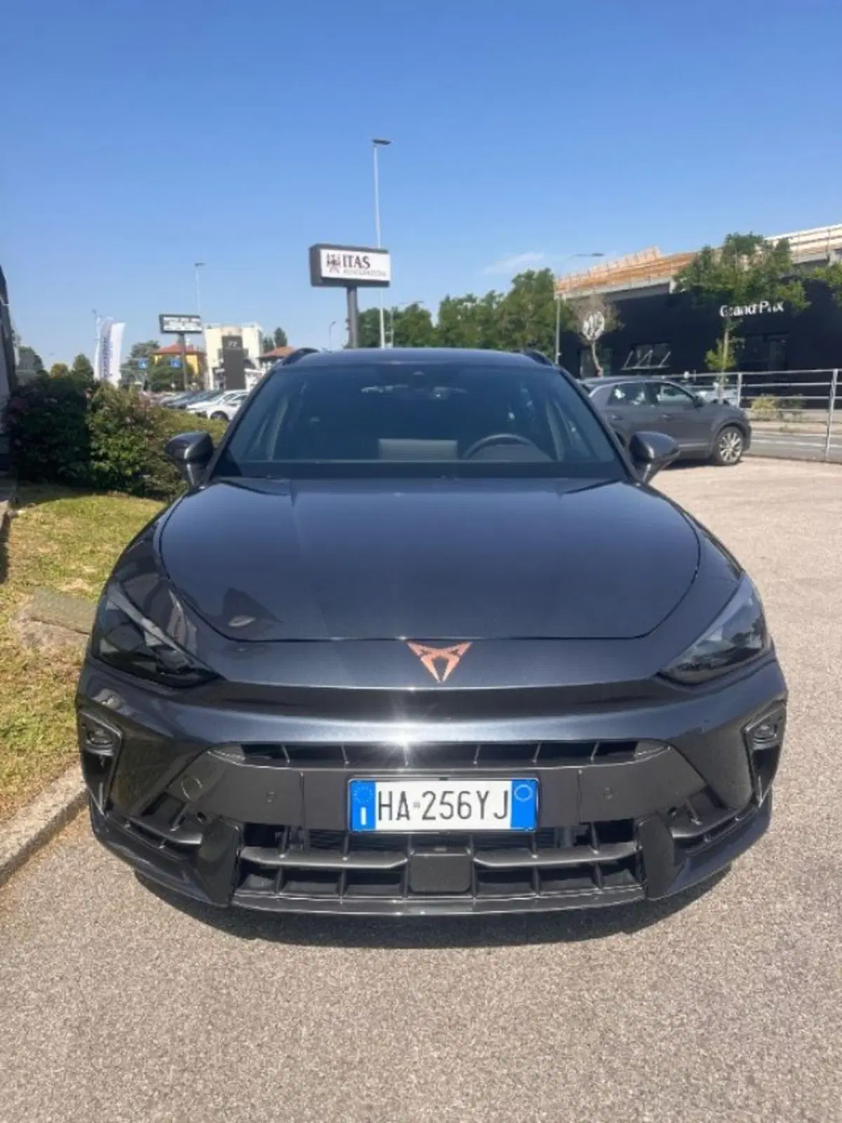Cupra Leon Station Wagon nuova a Bologna (2)