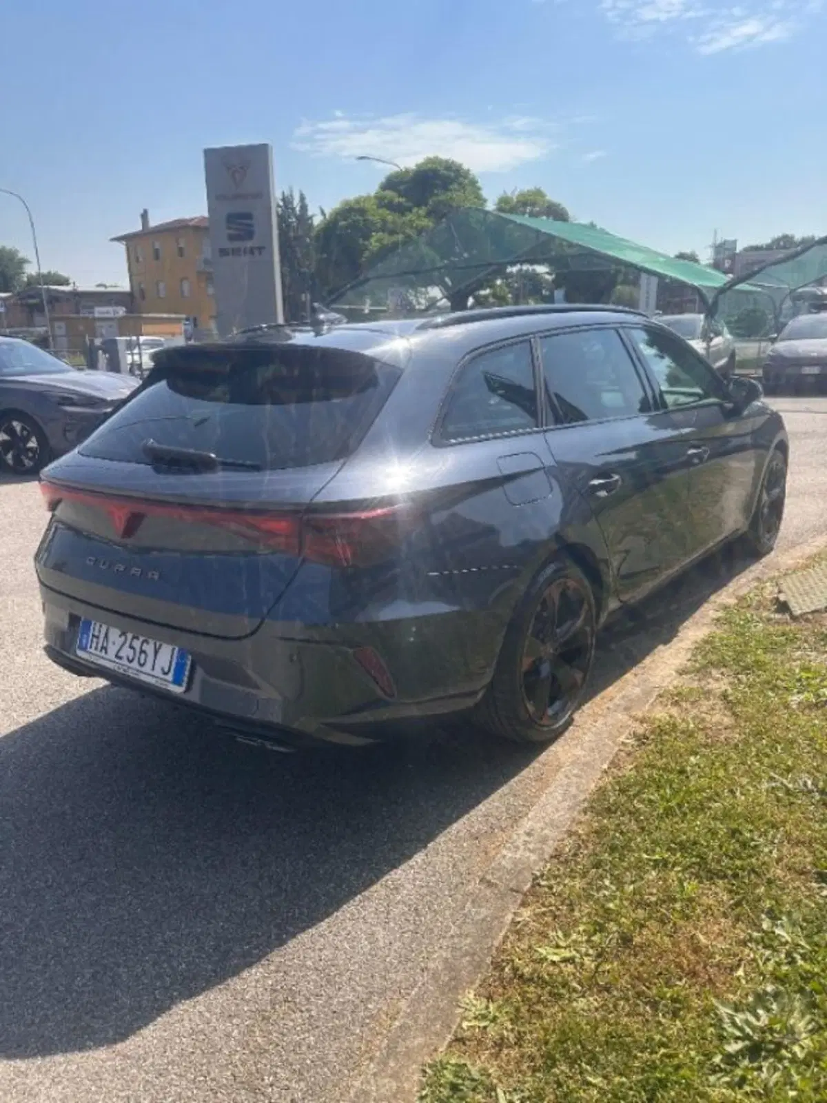Cupra Leon Station Wagon nuova a Bologna (4)