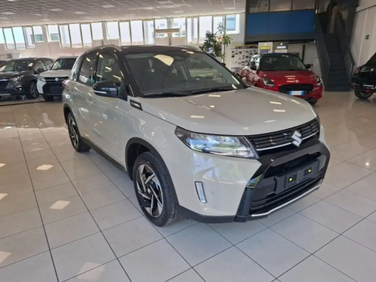 Suzuki Vitara nuova a Reggio Emilia (7)