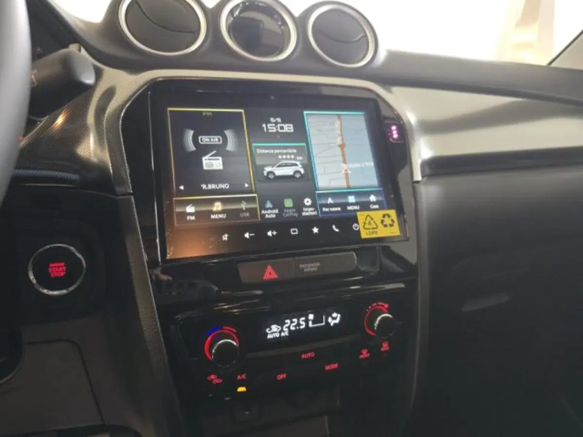 Suzuki Vitara nuova a Reggio Emilia (14)