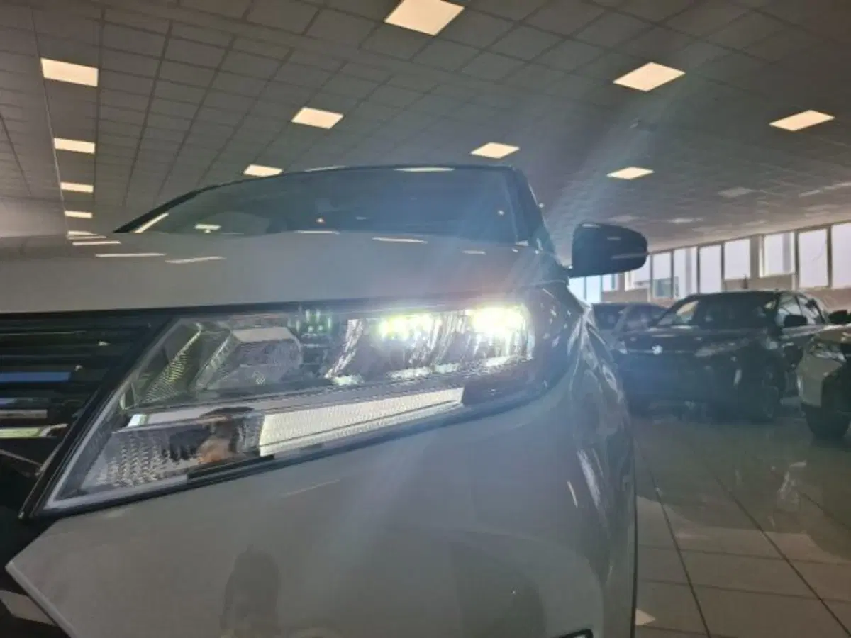 Suzuki Vitara nuova a Reggio Emilia (17)