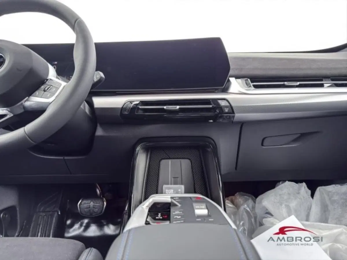 BMW X1 nuova a Perugia (12)