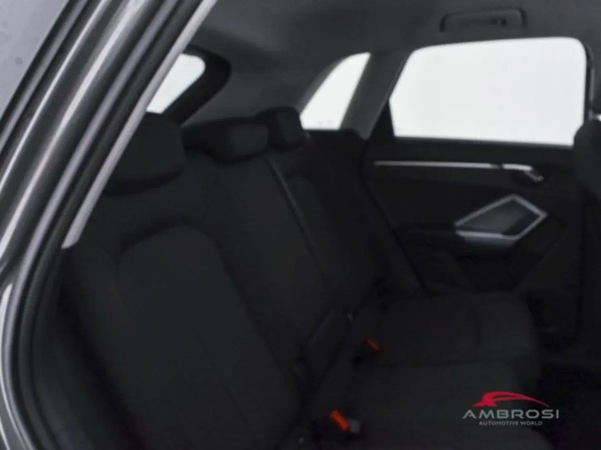 Audi Q3 Sportback usata a Perugia (11)