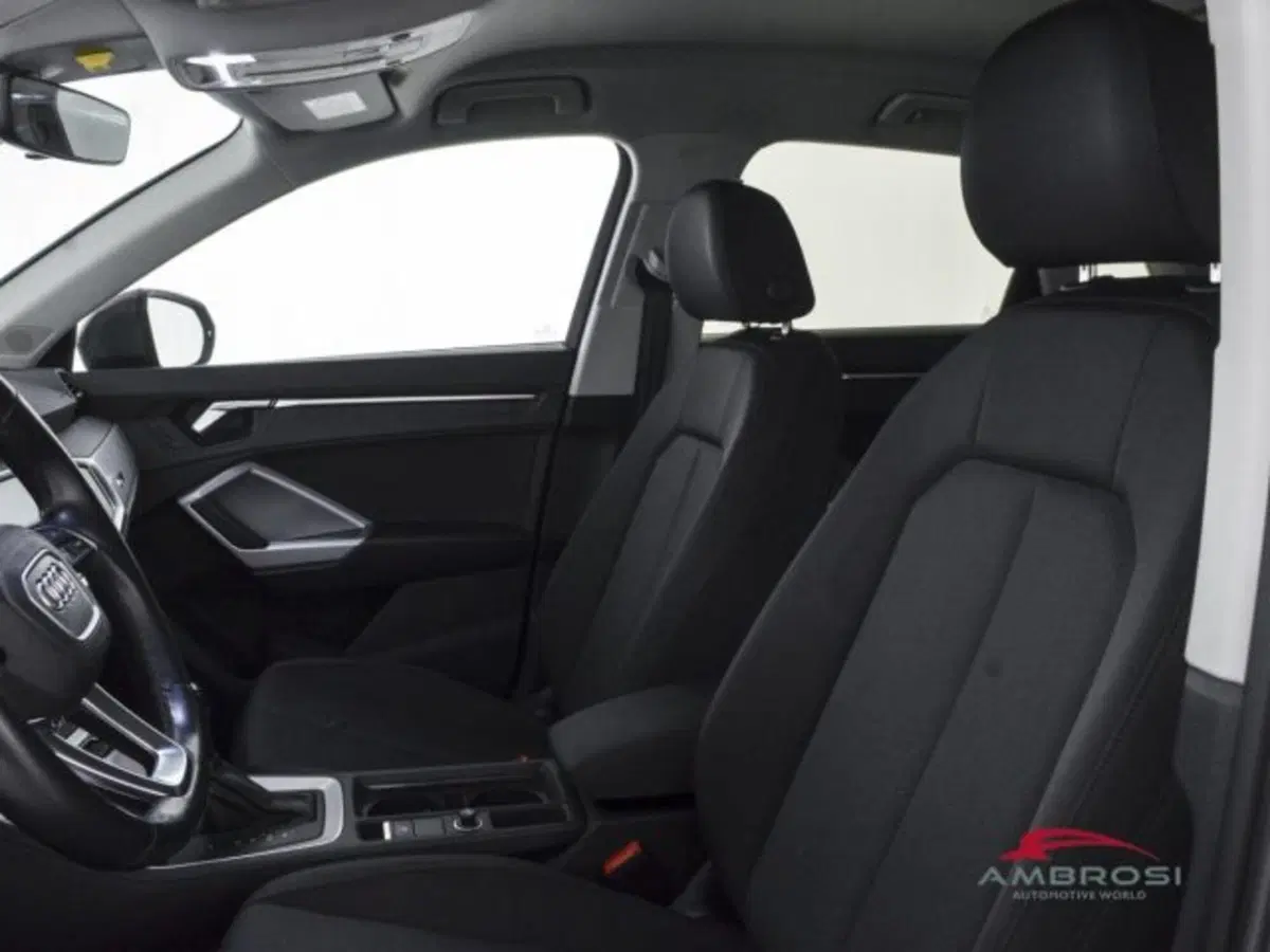 Audi Q3 Sportback usata a Perugia (9)