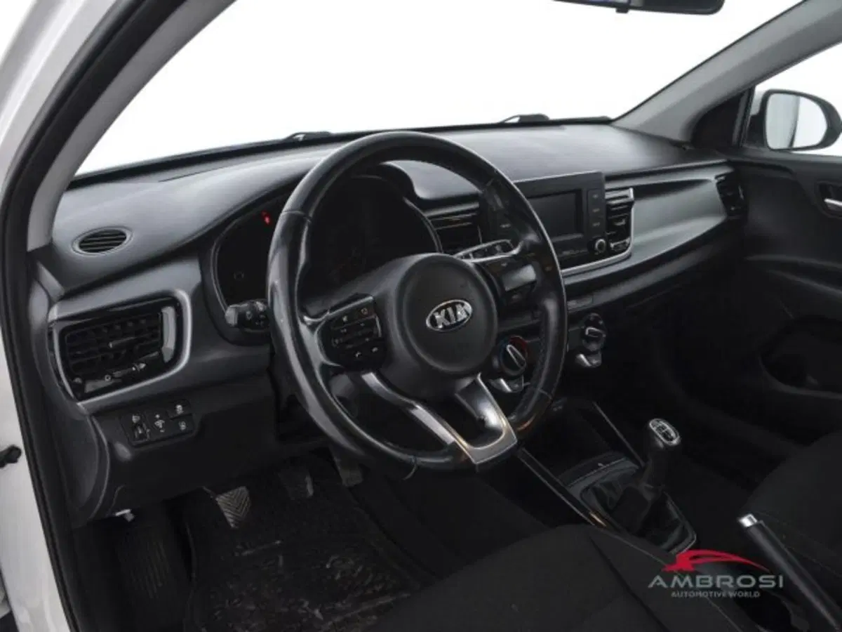Kia Rio usata a Perugia (8)