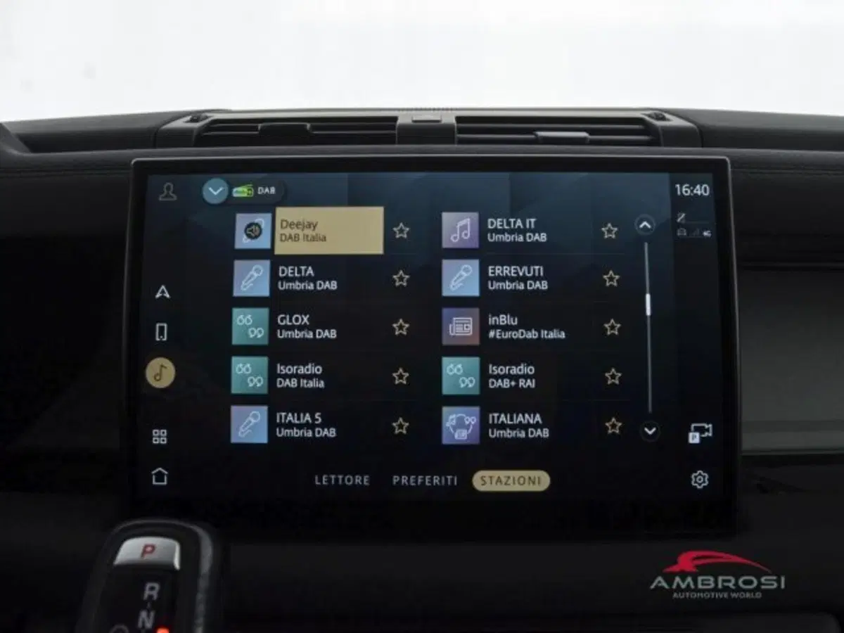 Land Rover Defender usata a Perugia (14)
