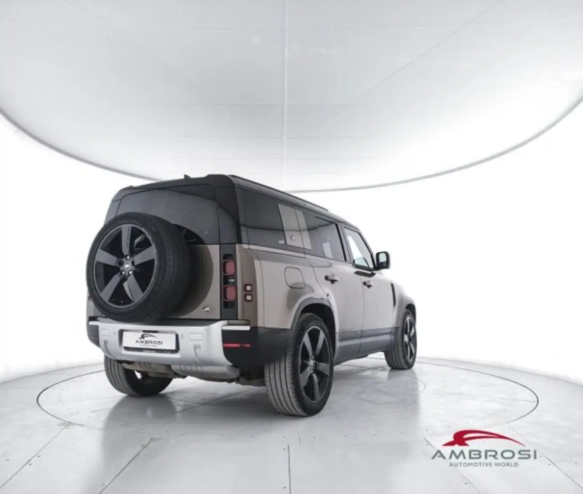 Land Rover Defender usata a Perugia (3)