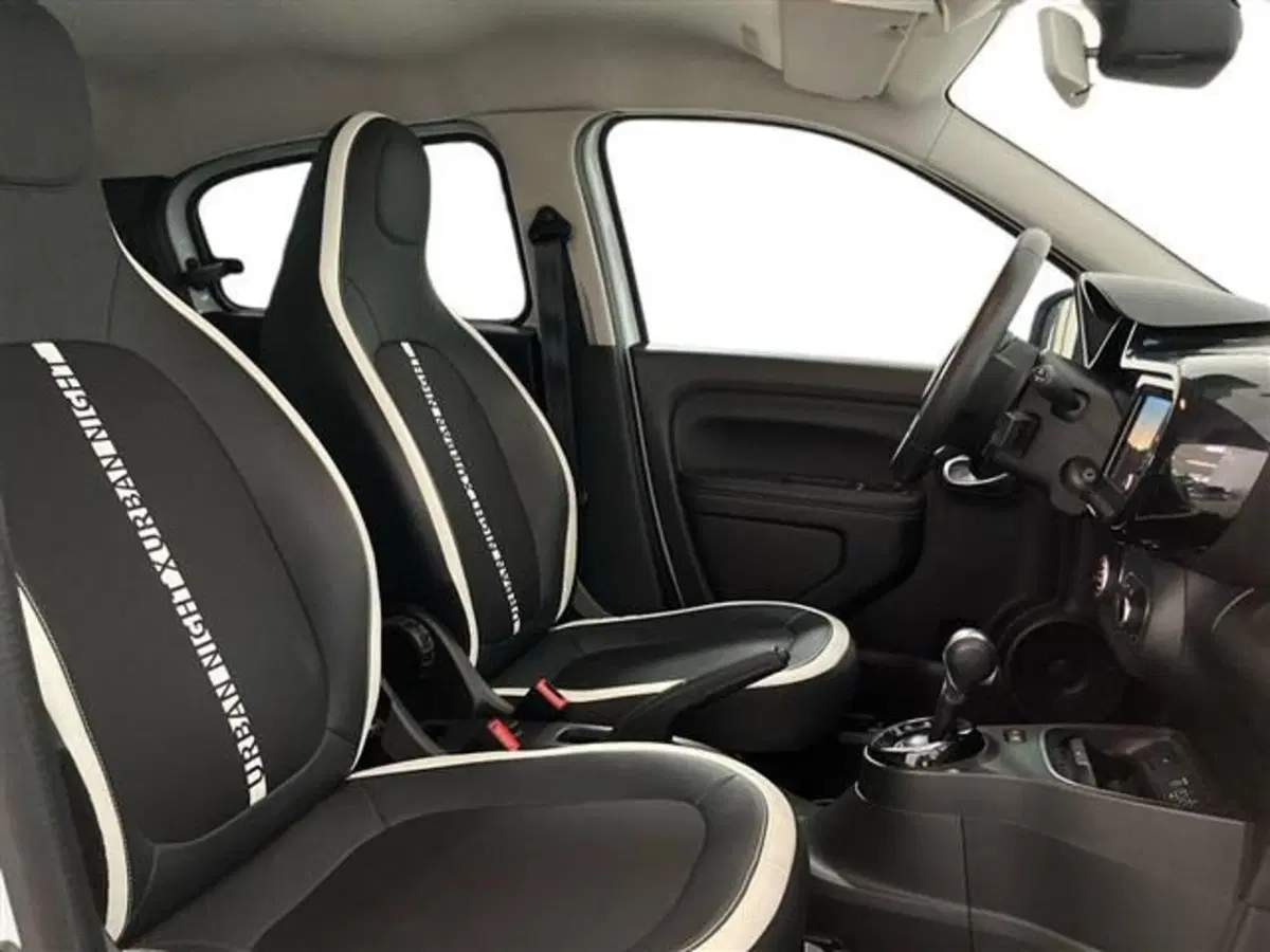 Renault Twingo usata a Como (11)