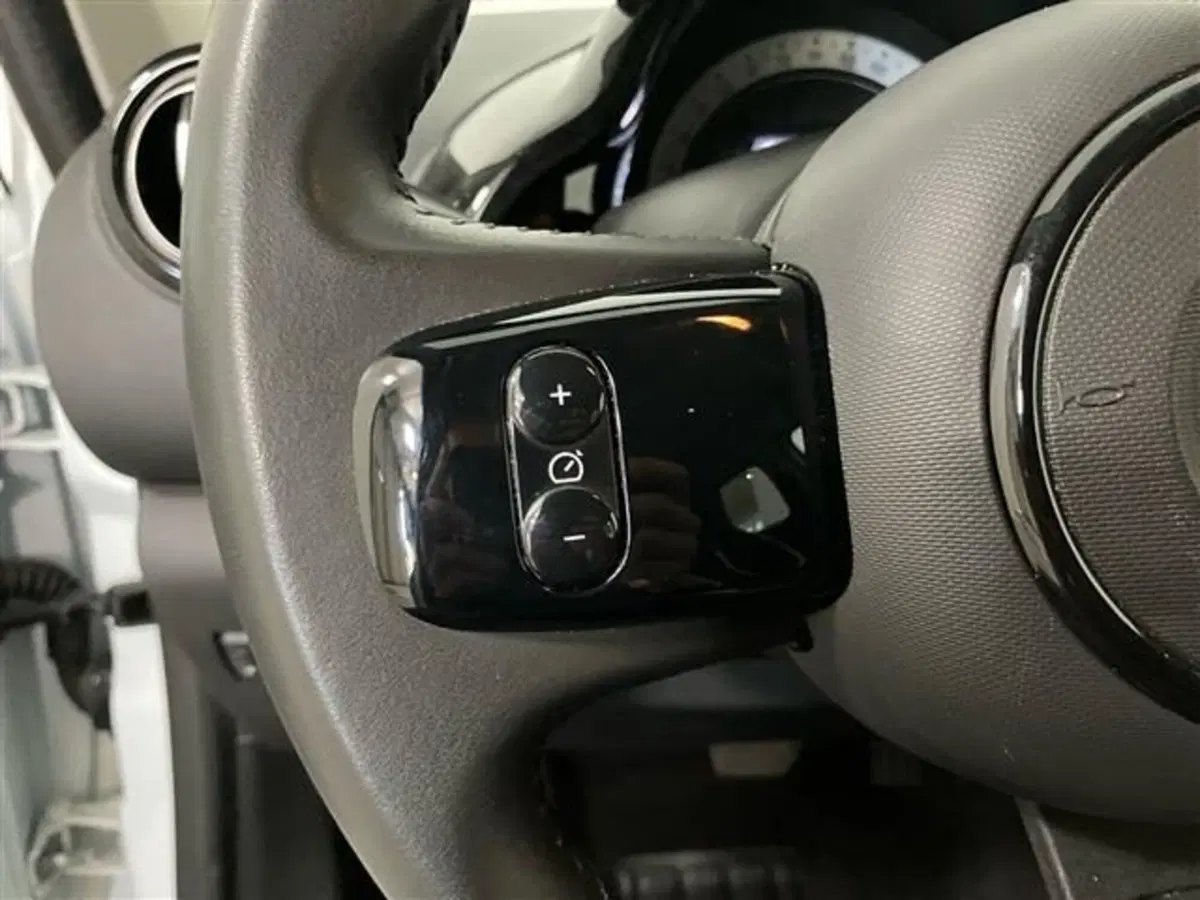 Renault Twingo usata a Como (17)