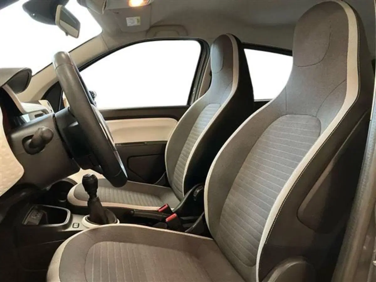 Renault Twingo usata a Como (11)