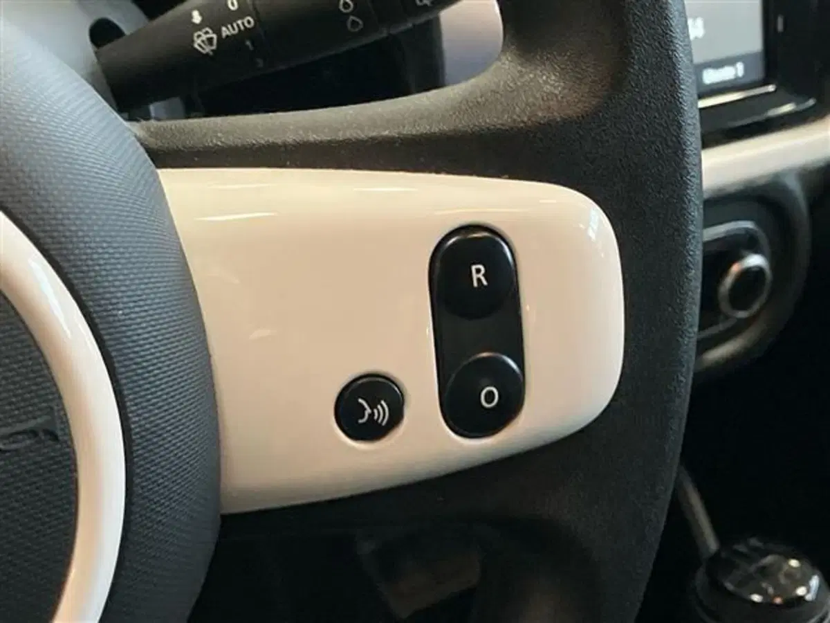 Renault Twingo usata a Como (18)