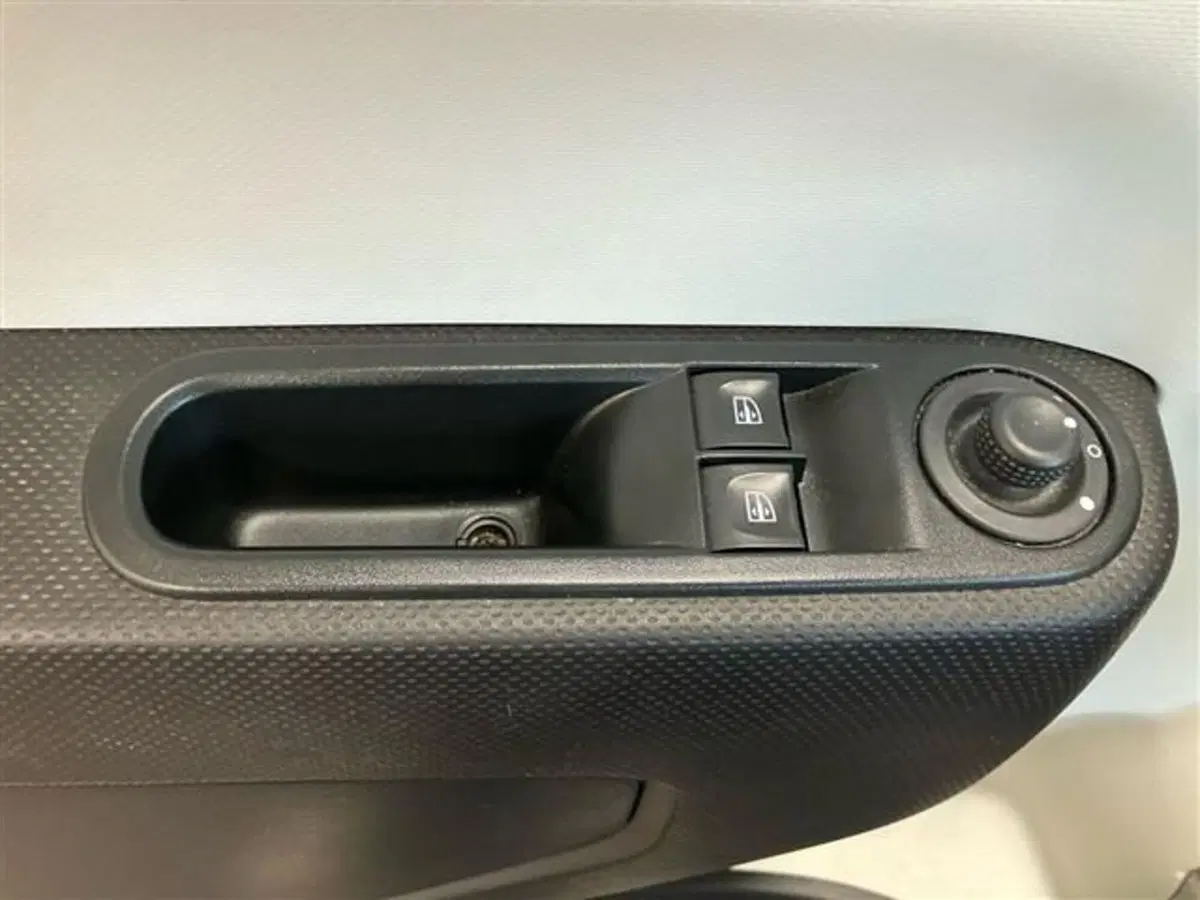 Renault Twingo usata a Como (20)