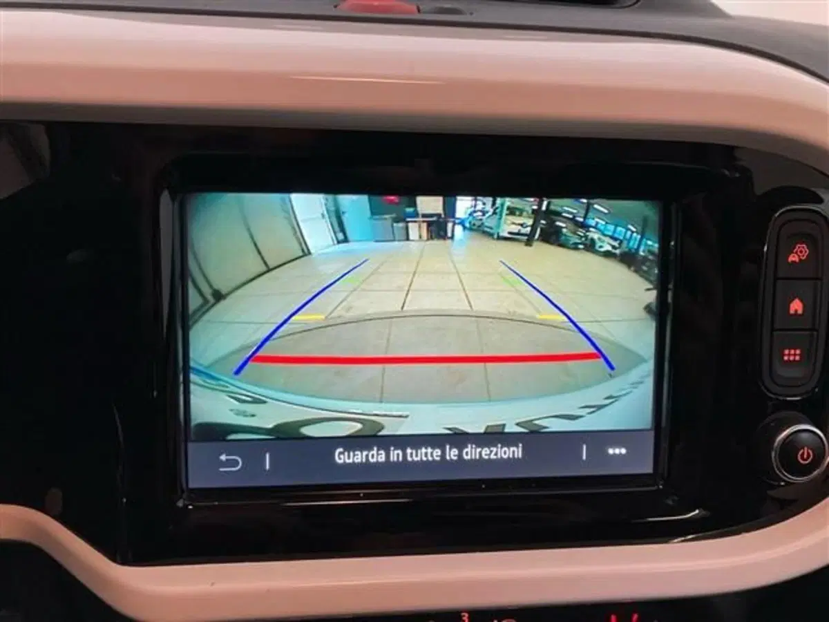 Renault Twingo usata a Como (15)