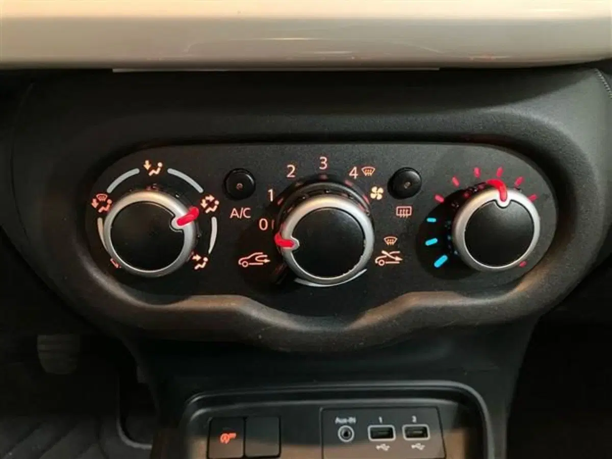 Renault Twingo usata a Como (16)