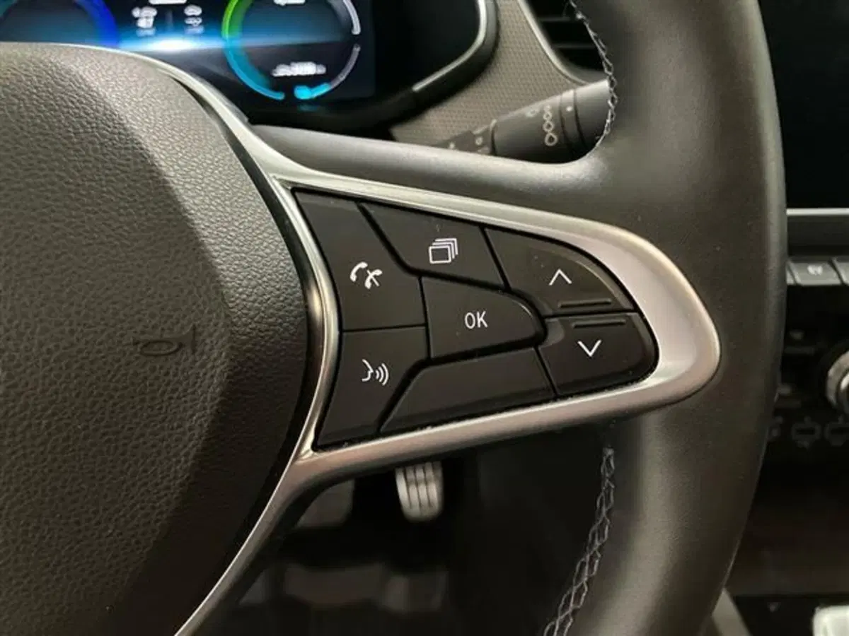 Renault Arkana usata a Como (18)