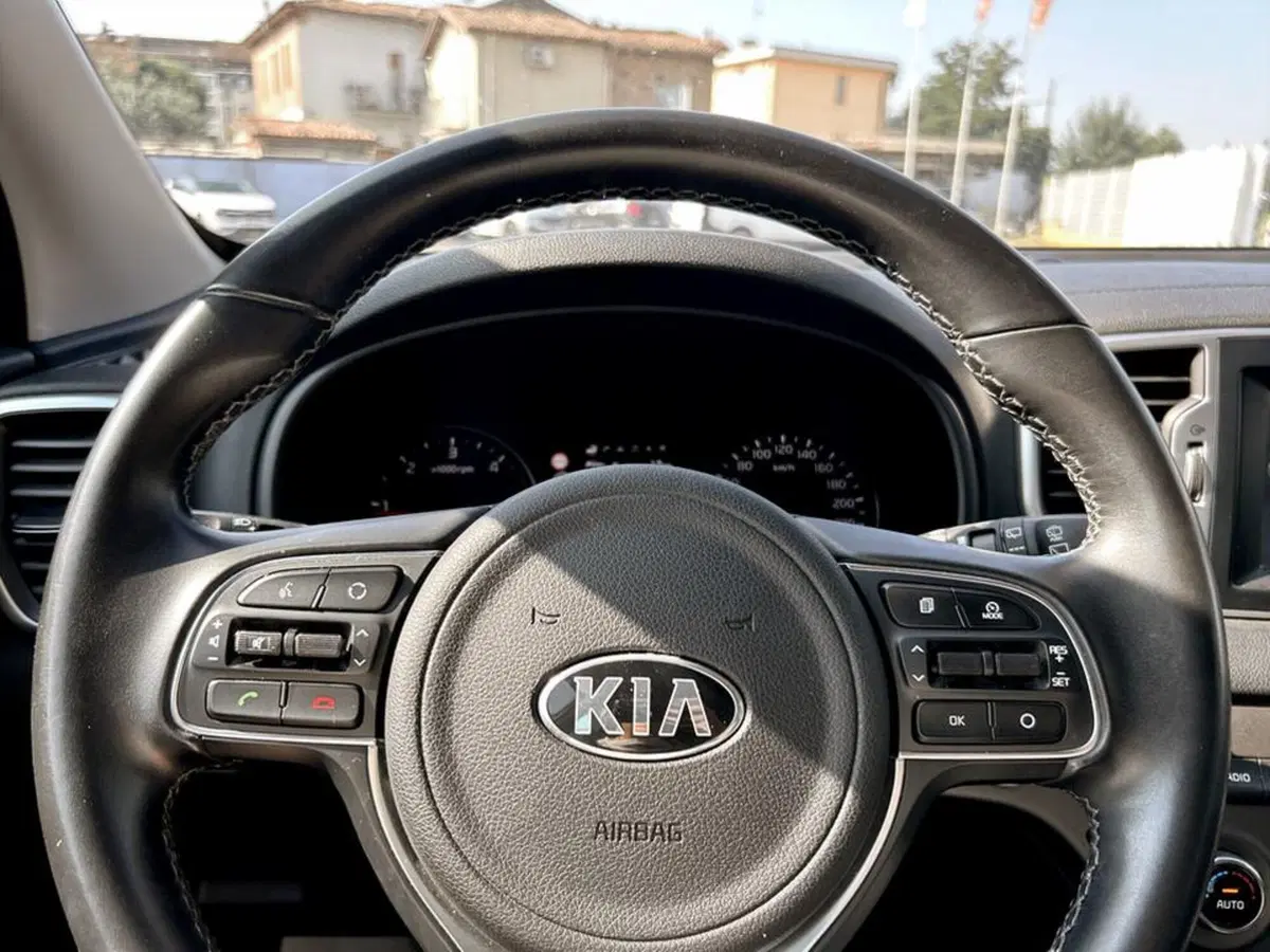 Kia Sportage usata a Piacenza (12)