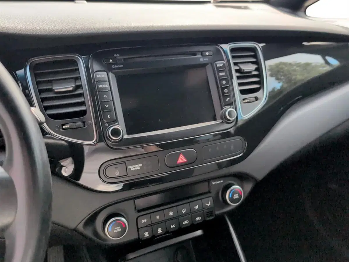 Kia Carens usata a Piacenza (10)
