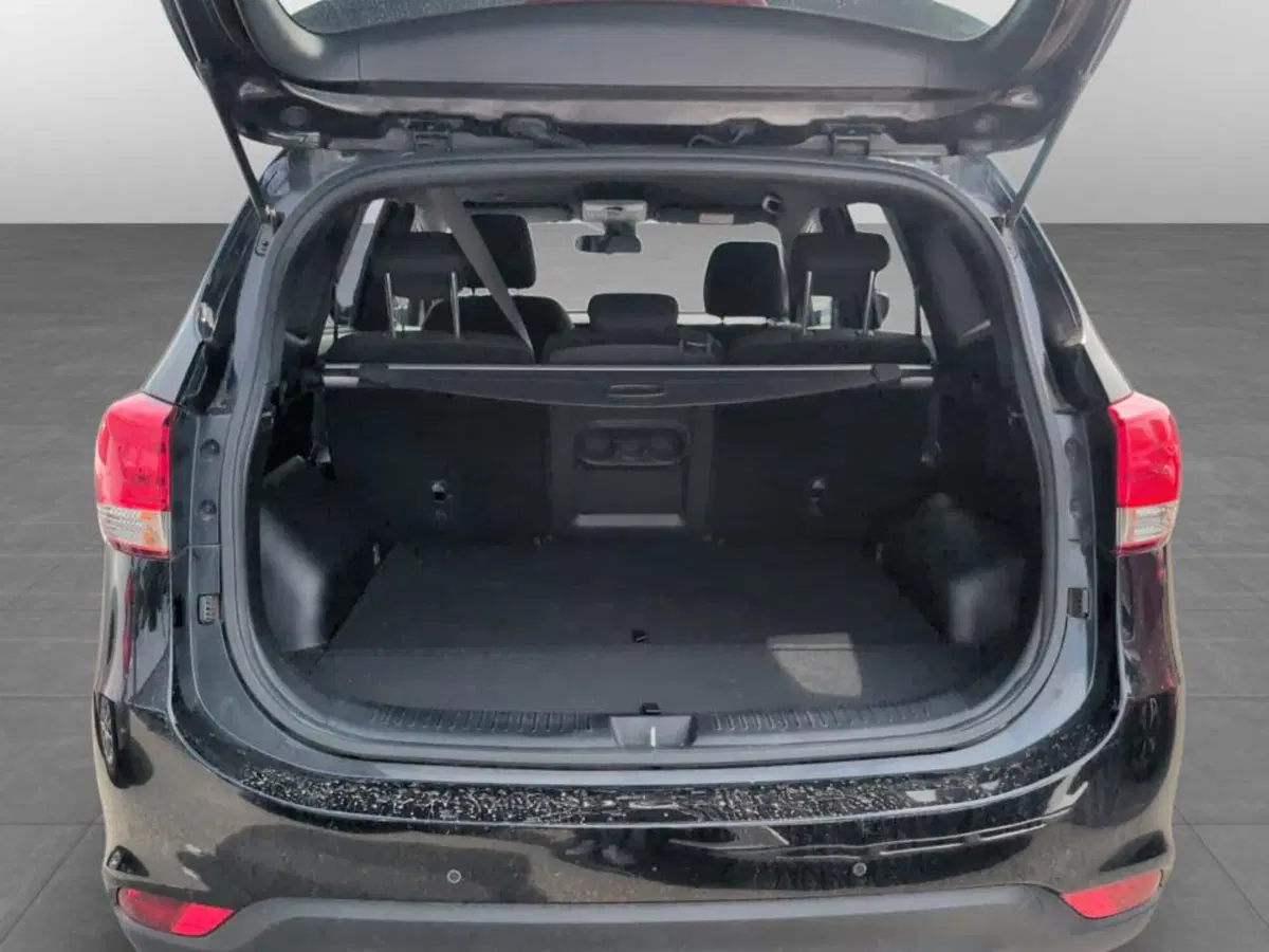 Kia Carens usata a Piacenza (6)