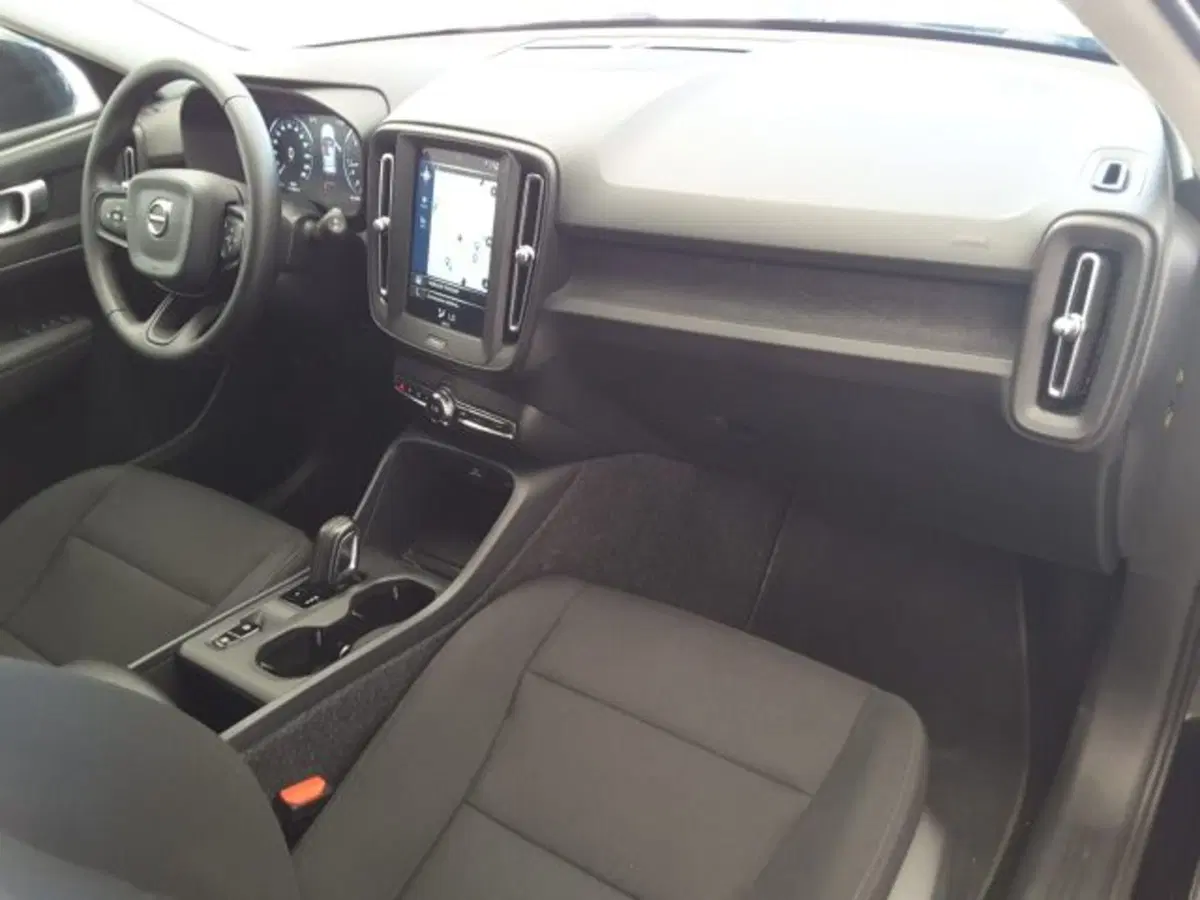 Volvo XC40 usata a Firenze (10)