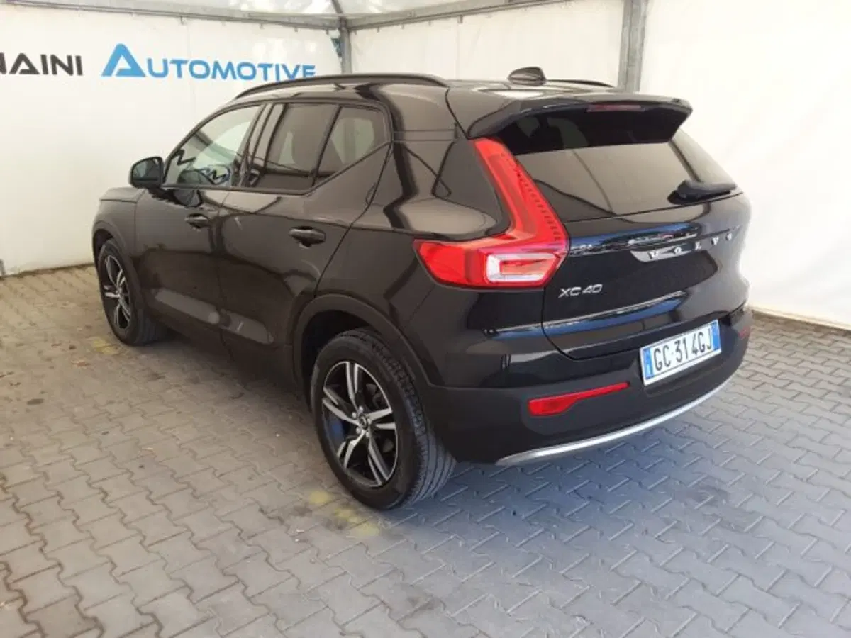 Volvo XC40 usata a Firenze (11)