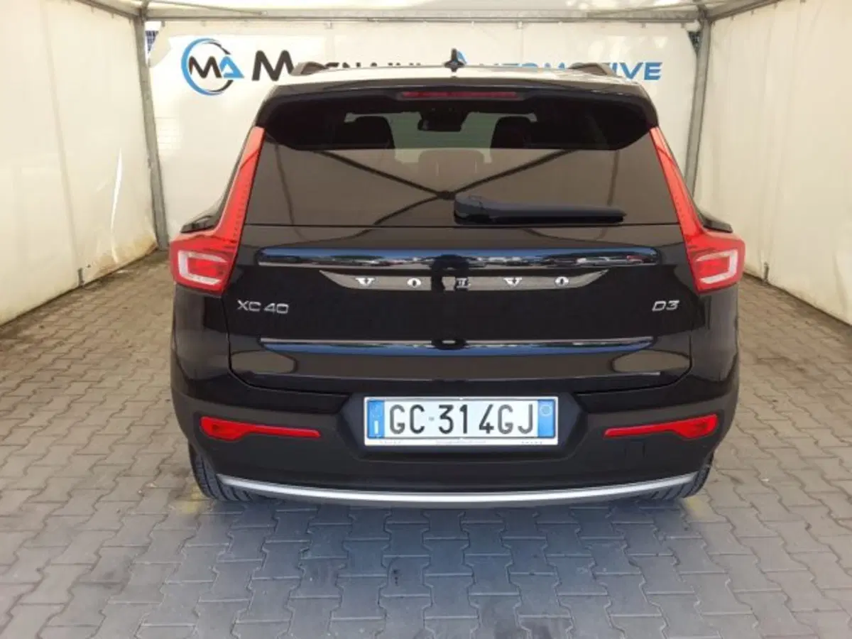 Volvo XC40 usata a Firenze (12)