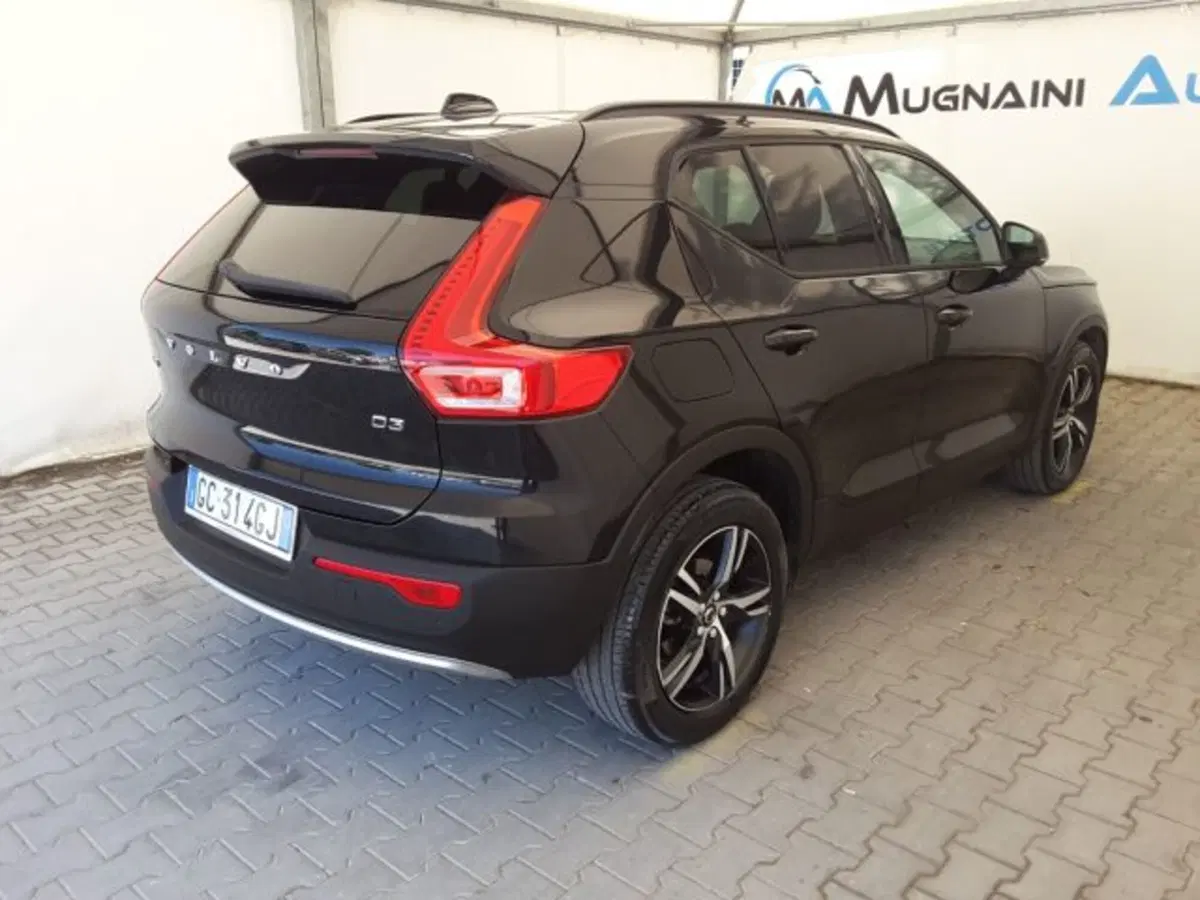Volvo XC40 usata a Firenze (13)