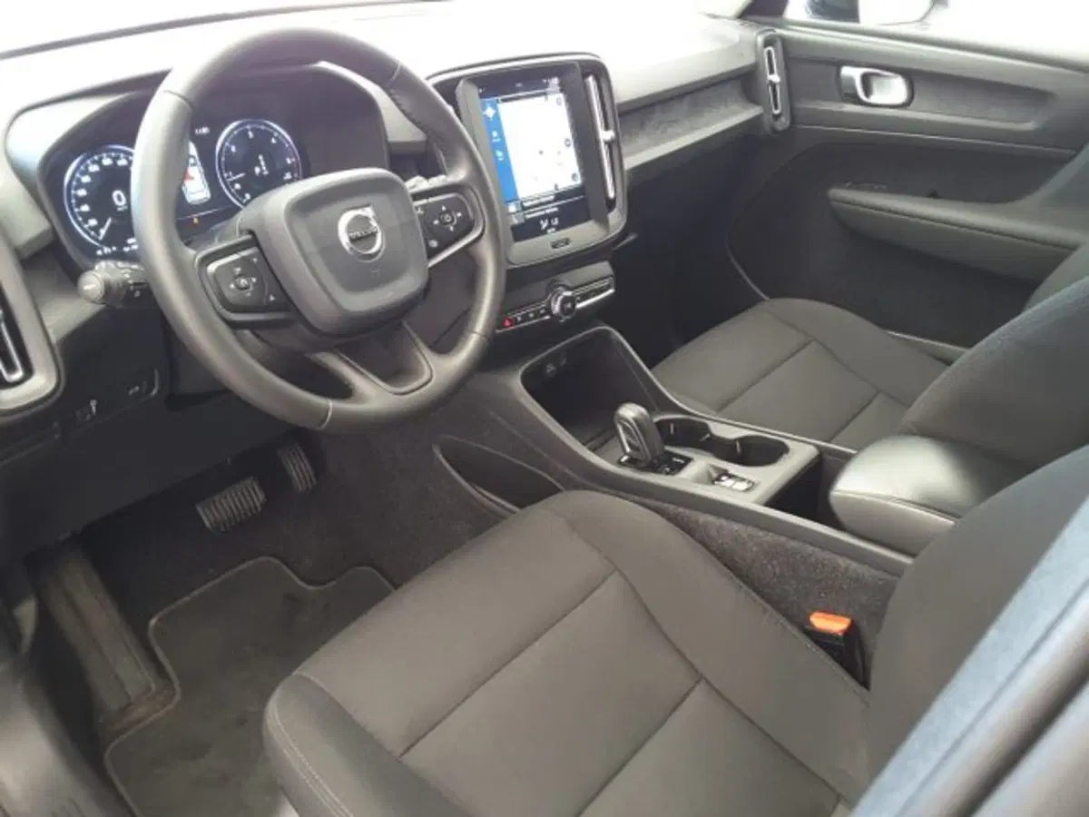 Volvo XC40 usata a Firenze (6)