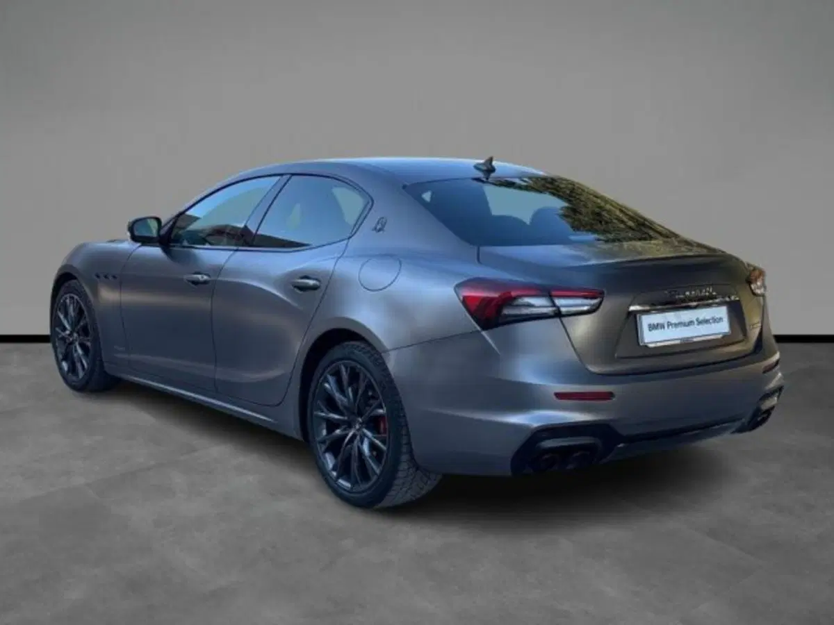 Maserati Ghibli usata a Lecce (3)