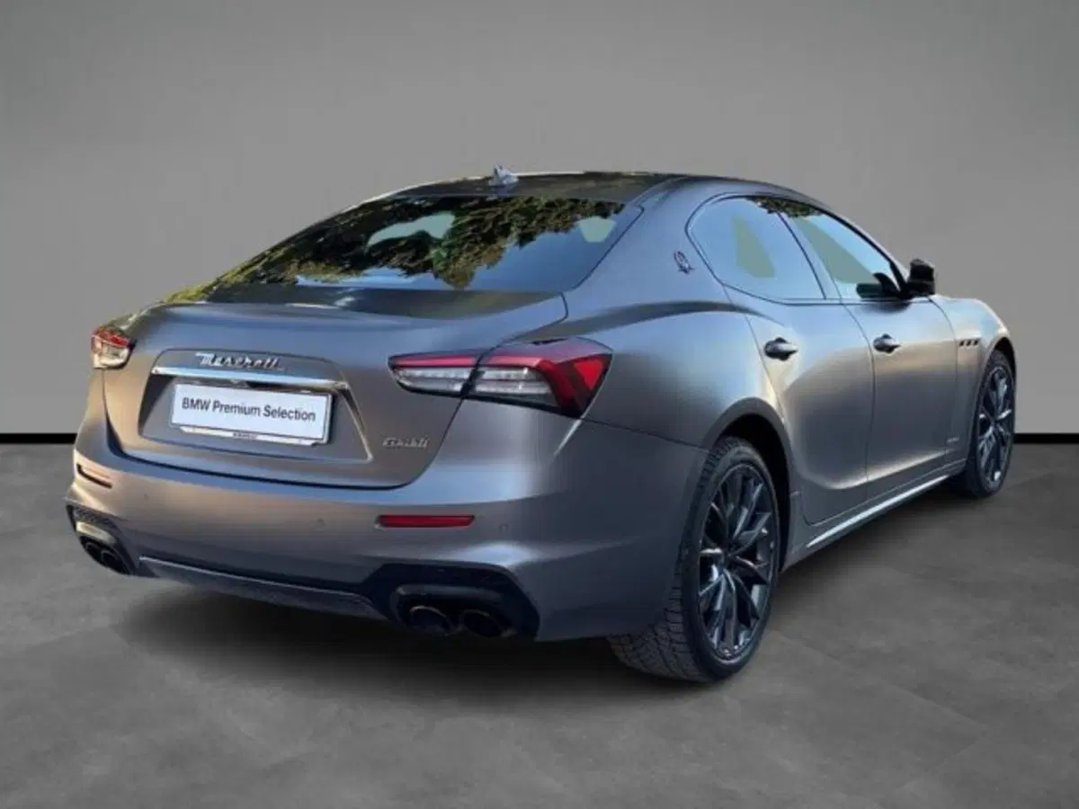 Maserati Ghibli usata a Lecce (5)