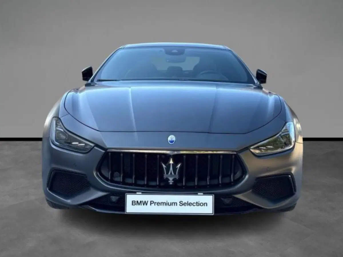 Maserati Ghibli usata a Lecce (7)