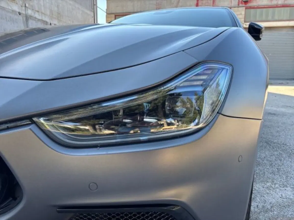Maserati Ghibli usata a Lecce (8)