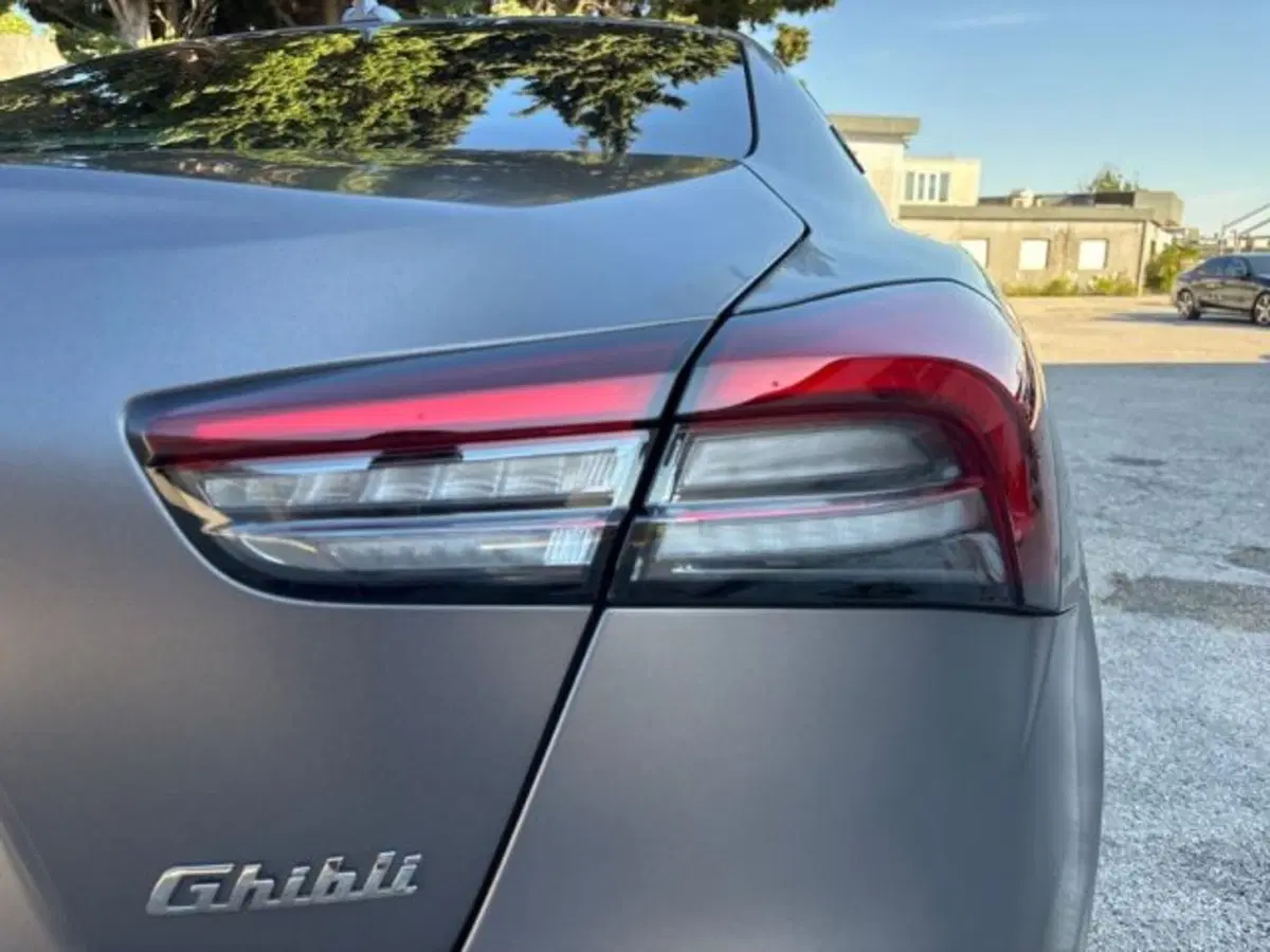 Maserati Ghibli usata a Lecce (9)