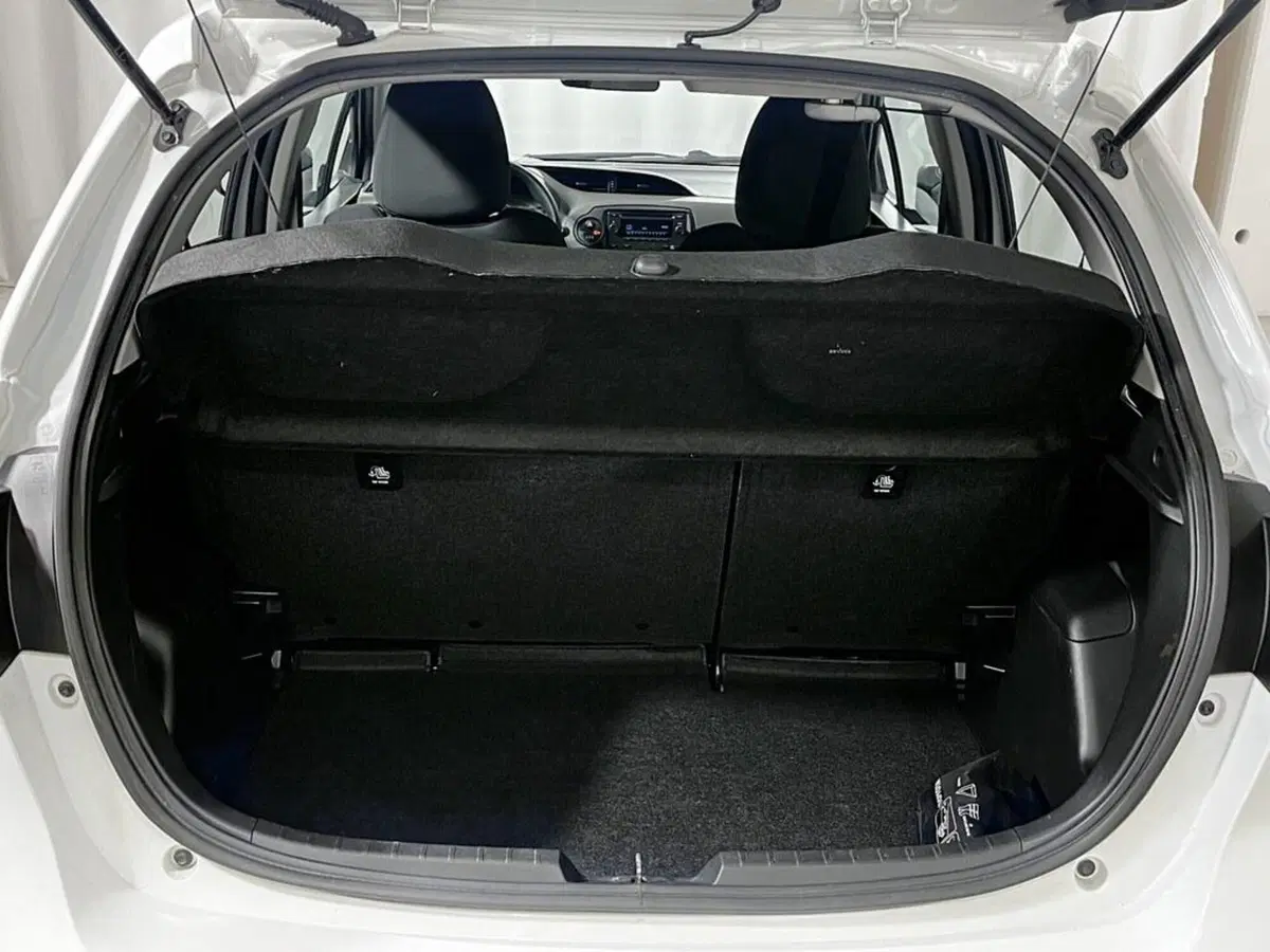 Toyota Yaris usata a Sondrio (15)