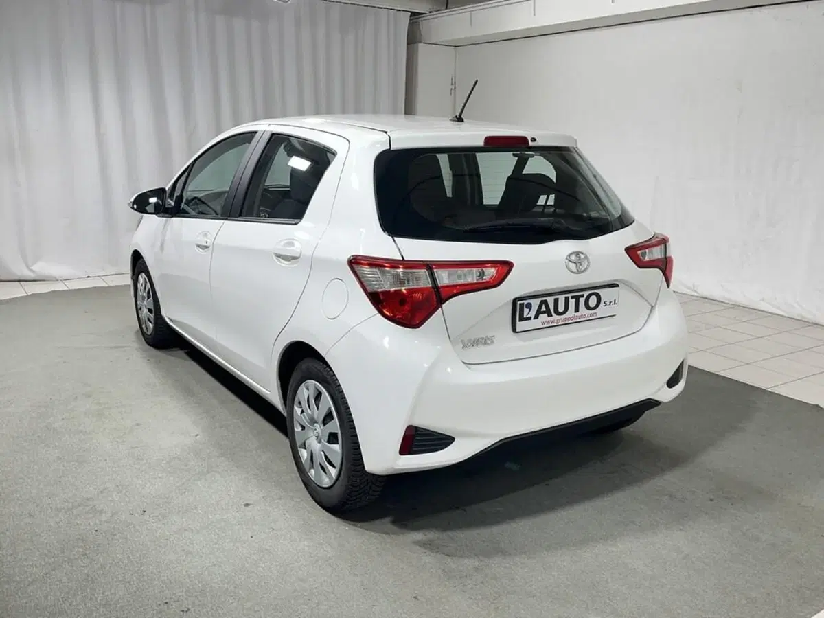 Toyota Yaris usata a Sondrio (3)
