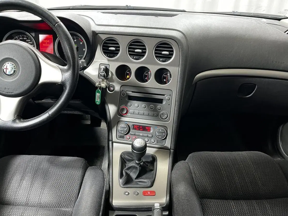 Alfa Romeo 159 SportWagon usata a Sondrio (14)