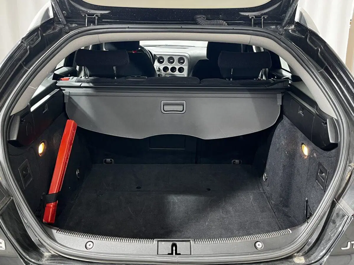 Alfa Romeo 159 SportWagon usata a Sondrio (15)