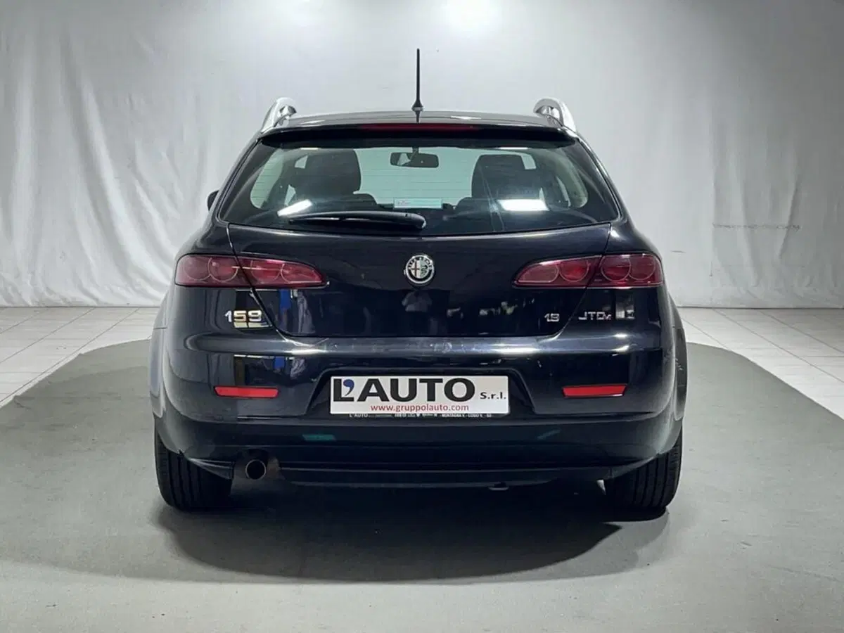 Alfa Romeo 159 SportWagon usata a Sondrio (4)