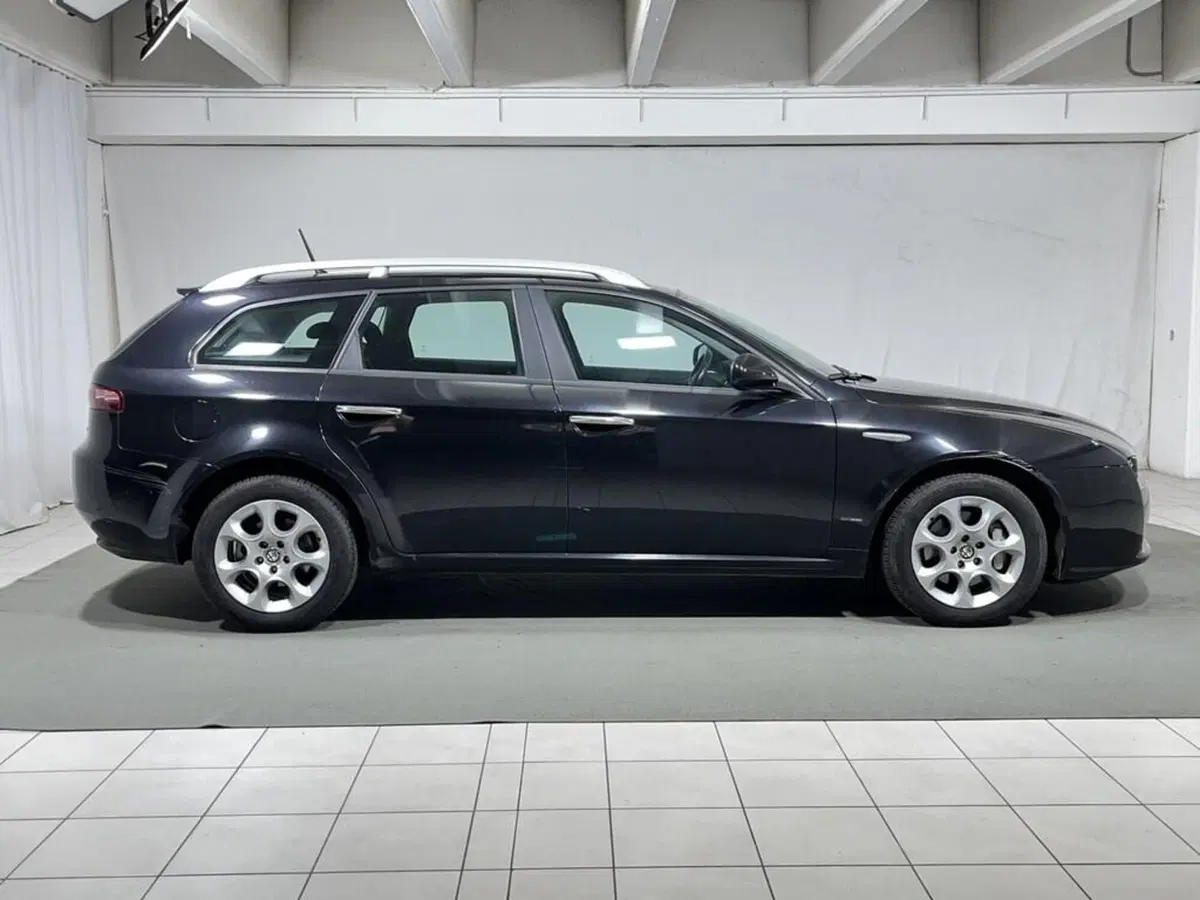 Alfa Romeo 159 SportWagon usata a Sondrio (6)