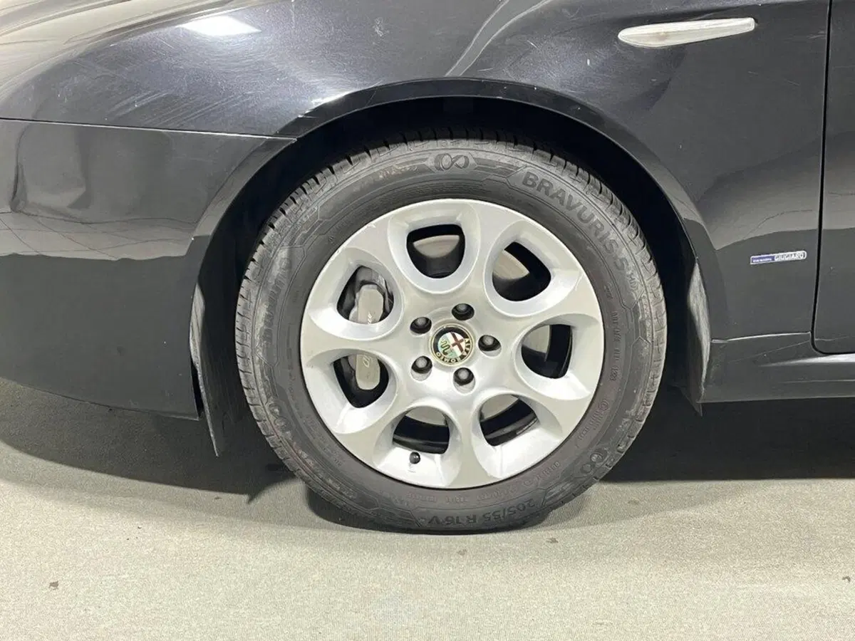 Alfa Romeo 159 SportWagon usata a Sondrio (9)
