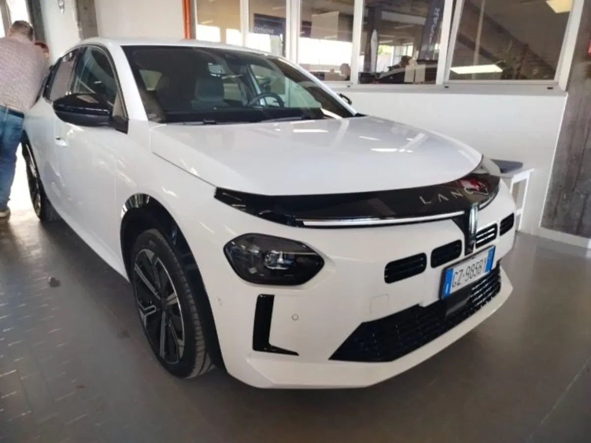 Lancia Ypsilon usata a Forlì-Cesena (4)