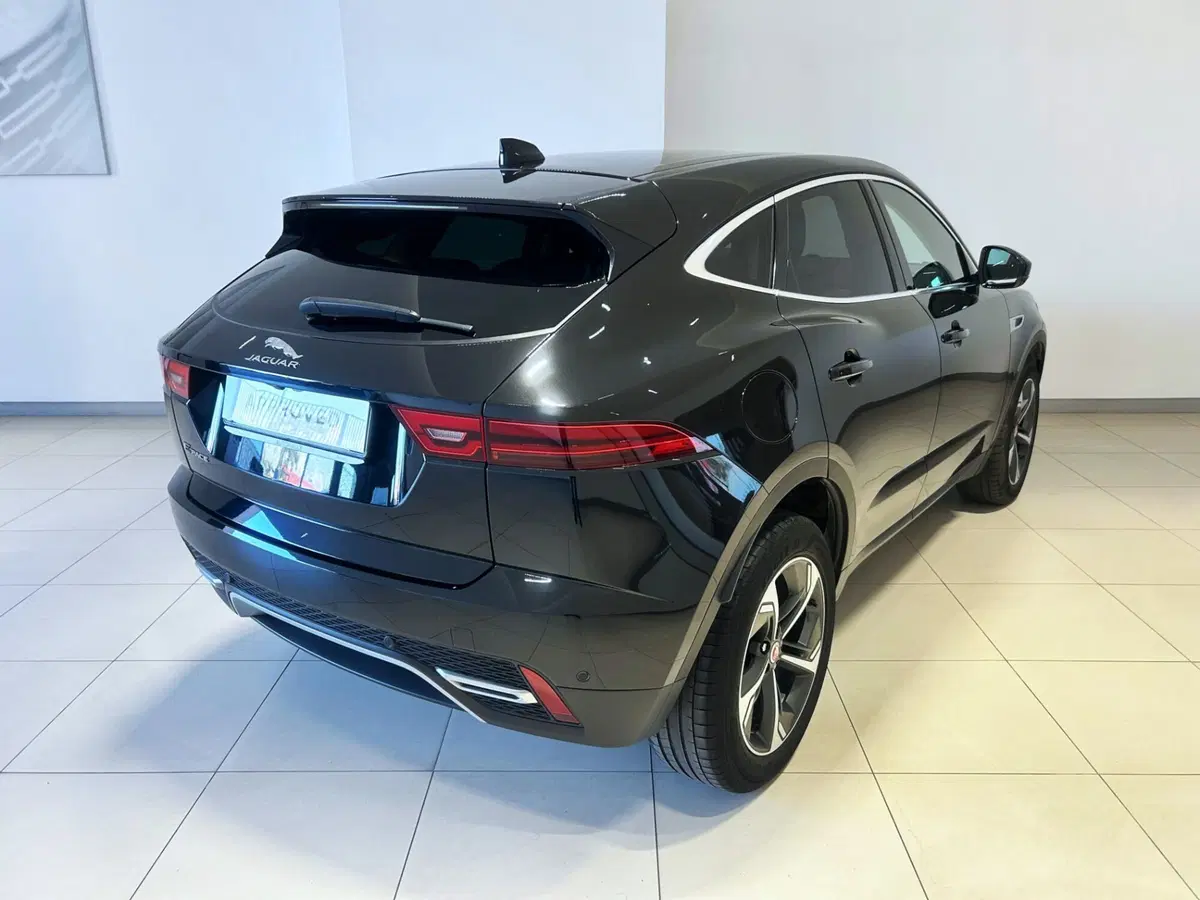 Jaguar E-Pace usata a Napoli (2)
