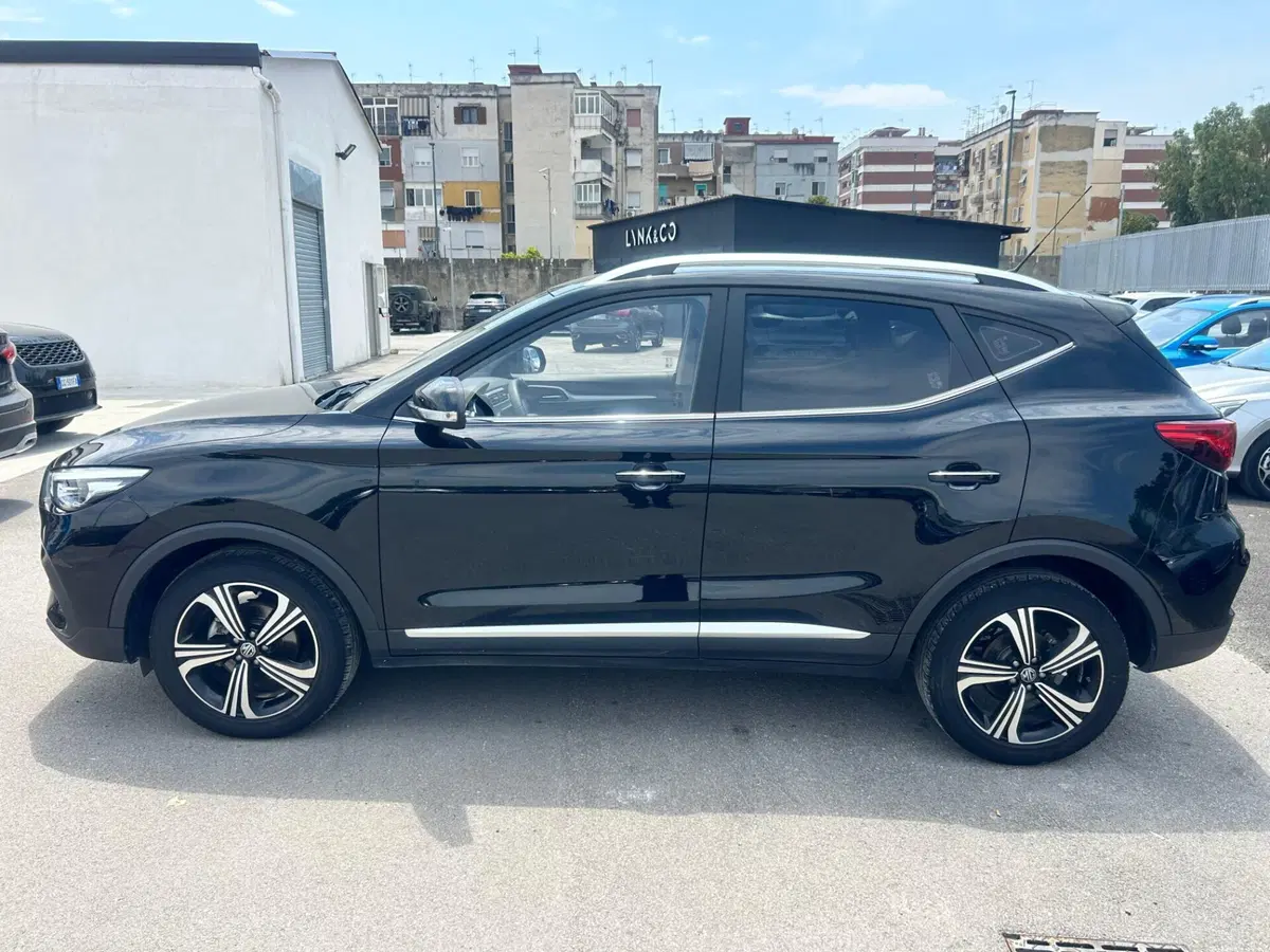 Mg ZS usata a Napoli (2)
