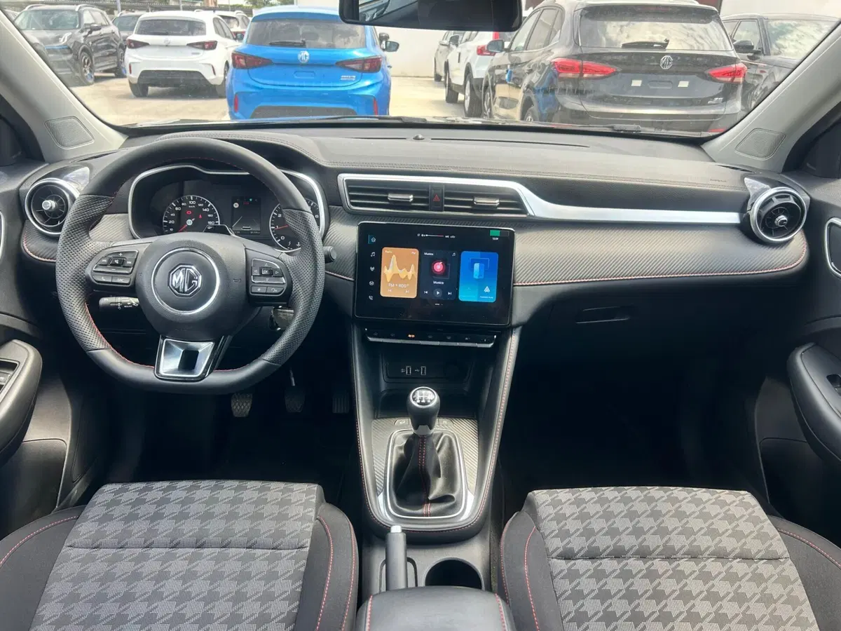 Mg ZS usata a Napoli (7)