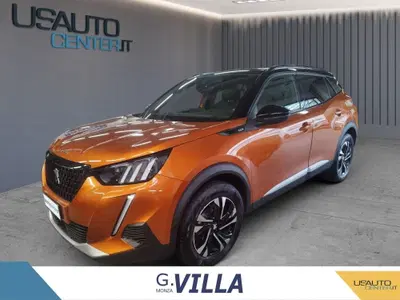 Peugeot 2008 1.2 puretech GT s&amp;s 130cv eat8 del 2023 usata a Monza