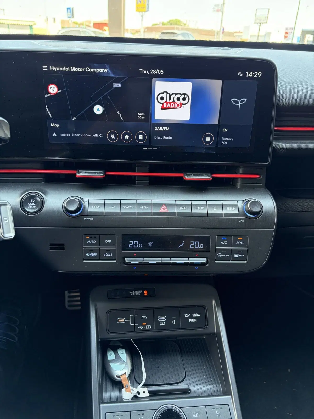Hyundai Kona usata a Vercelli (11)