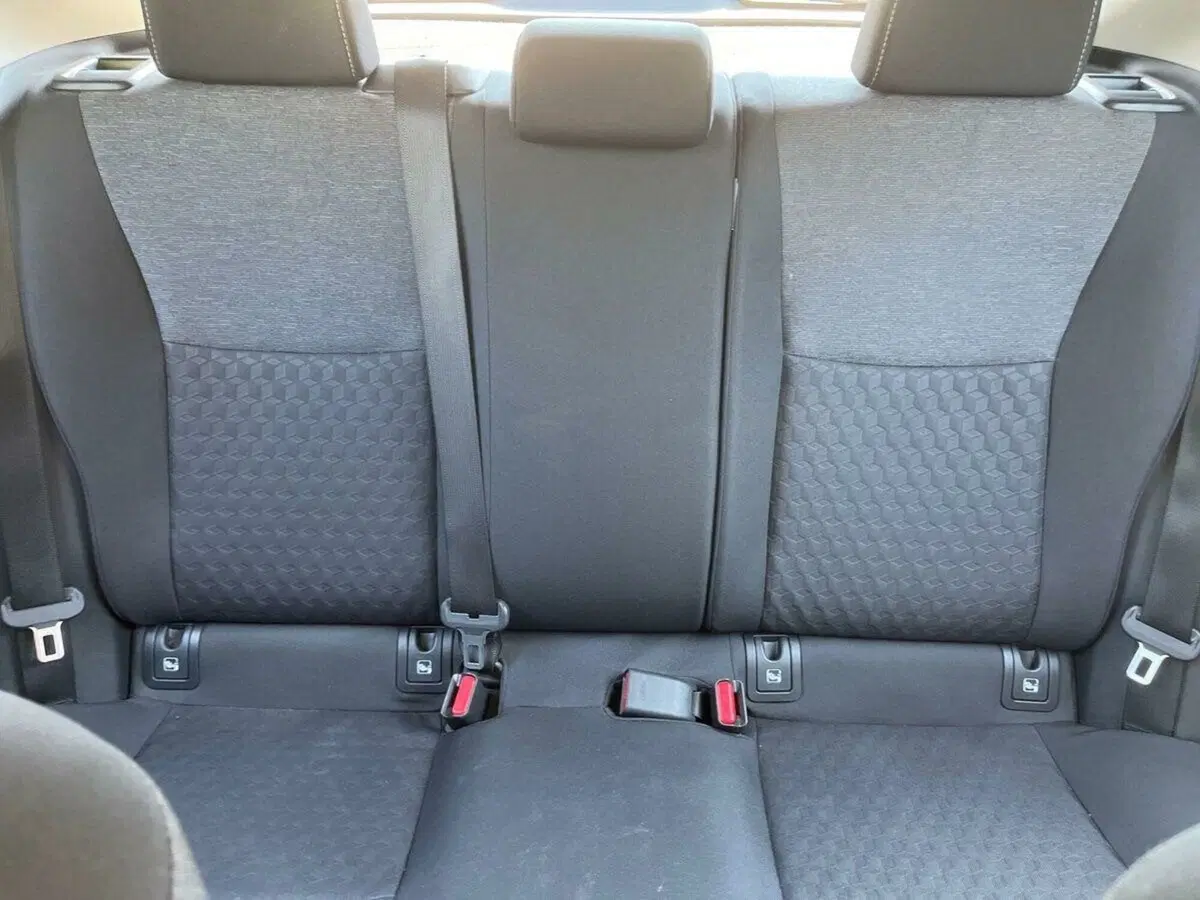 Toyota Yaris usata a Lecco (11)