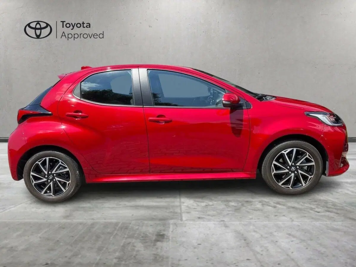 Toyota Yaris usata a Lecco (4)