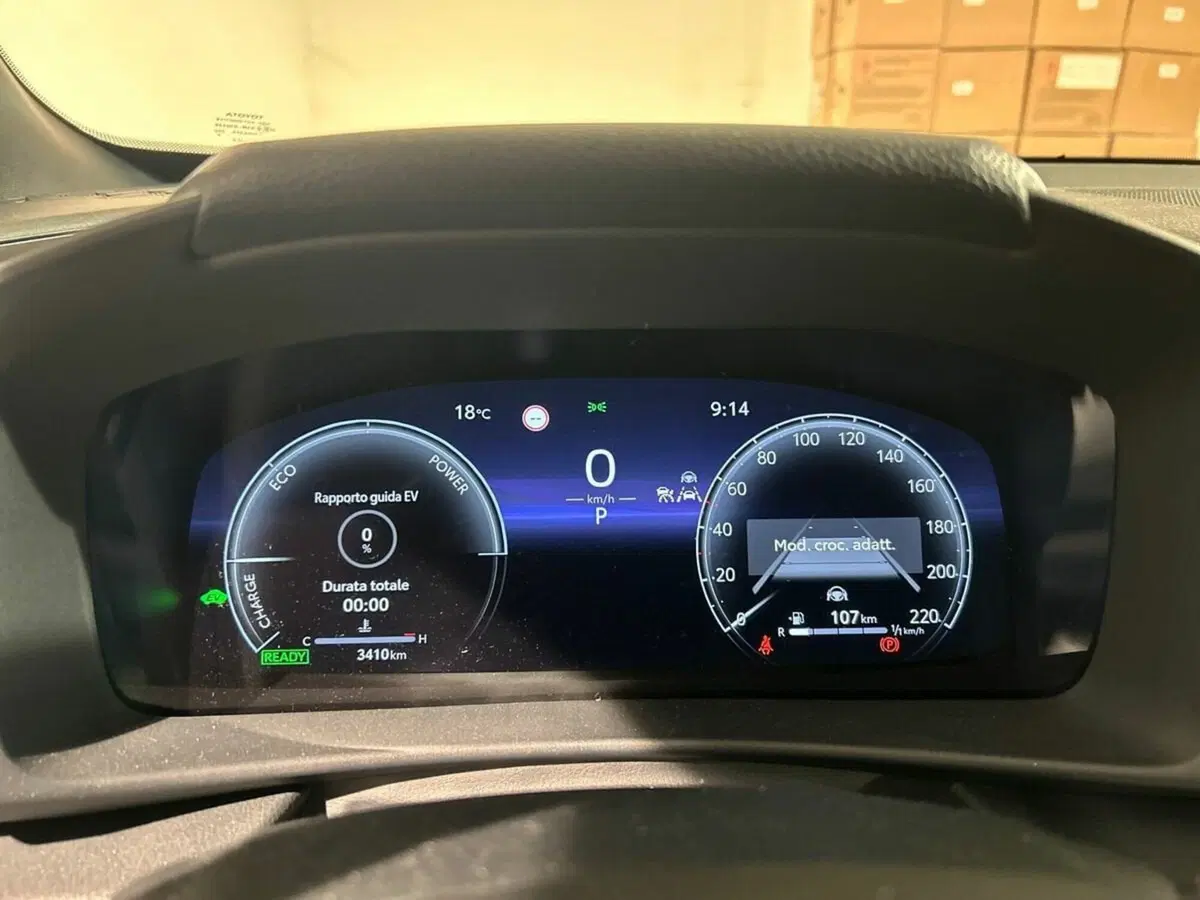 Toyota Toyota C-HR usata a Lecco (10)