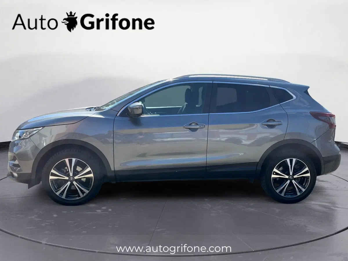 Nissan Qashqai usata a Modena (2)